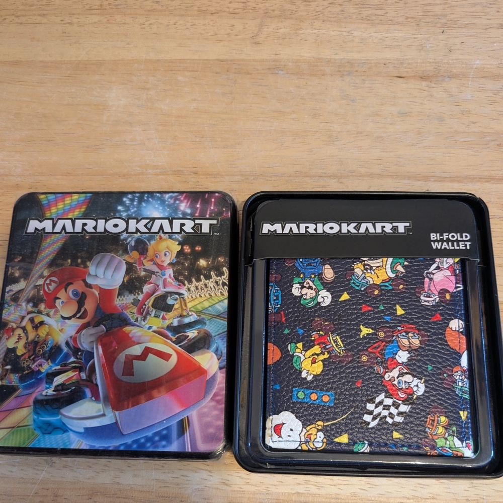 Bioworld Mario Kart Bi-Fold Wallet - Multicolor